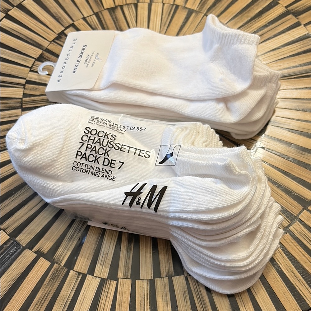 10 PAIRS 🧦 H&M Aeropostale White Monochrome Ankle Sock Women’s Small-Med Bundle
